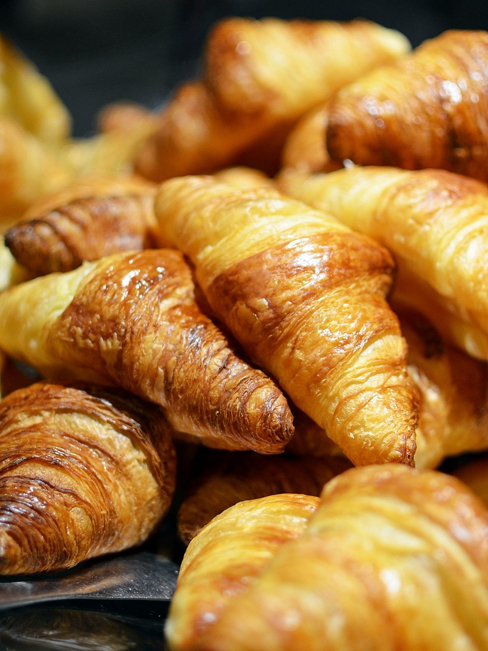 bread, croissant, food-101636.jpg